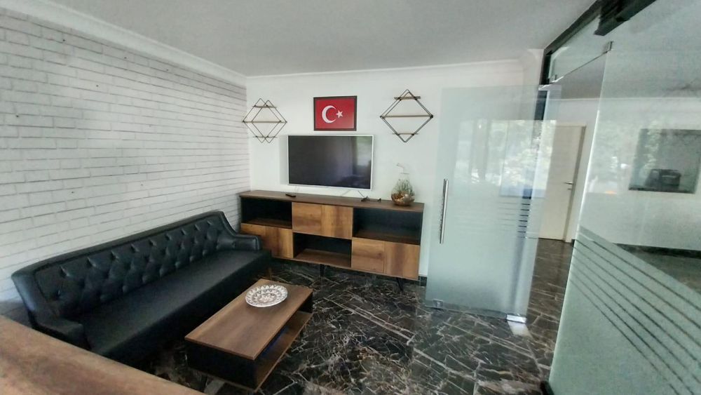 Kızılay şubesinin müşteri bekleme alanı